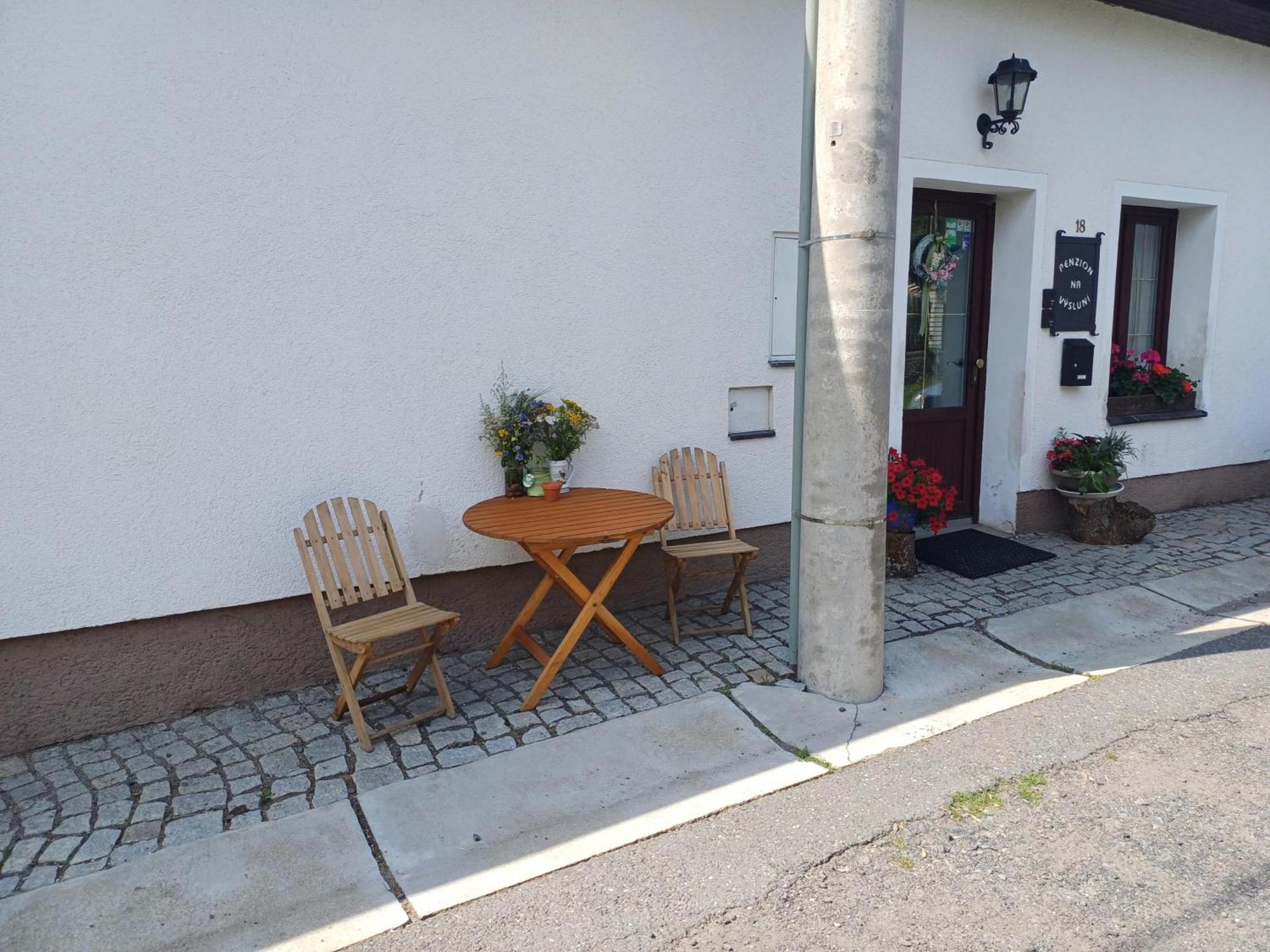 Penzion Na Vysluni Strasin Eksteriør billede